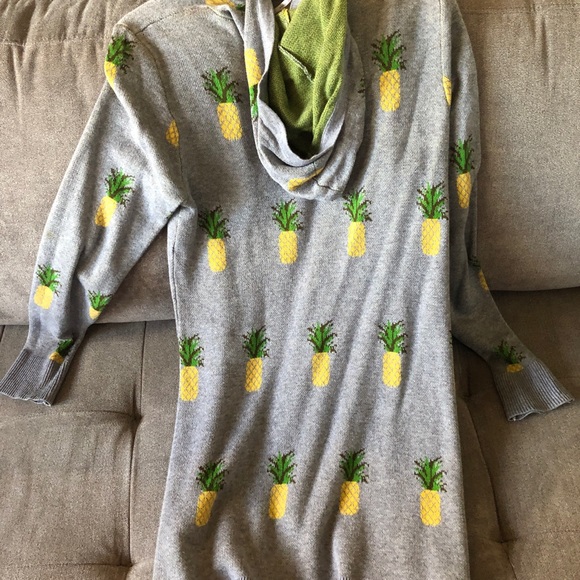 Pineapple sweater size M - Picture 2 of 3